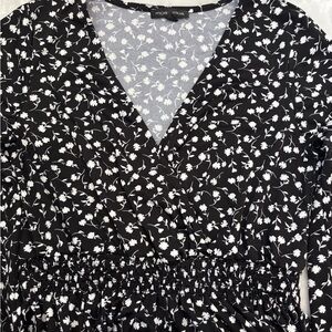 Moa Moa Black and White Floral Long Sleeve Dress